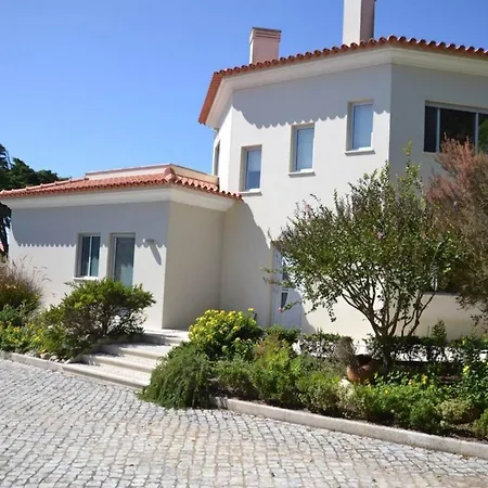 Spacious Villa With Pool 5 Minutes From The Beach Holiday home Sao Martinho do Porto