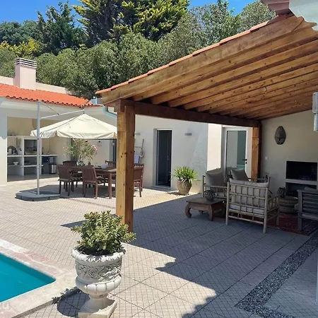 Spacious Villa With Pool 5 Minutes From The Beach Sao Martinho do Porto